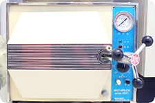 高圧蒸気滅菌器